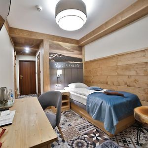 Deluxe Single Room